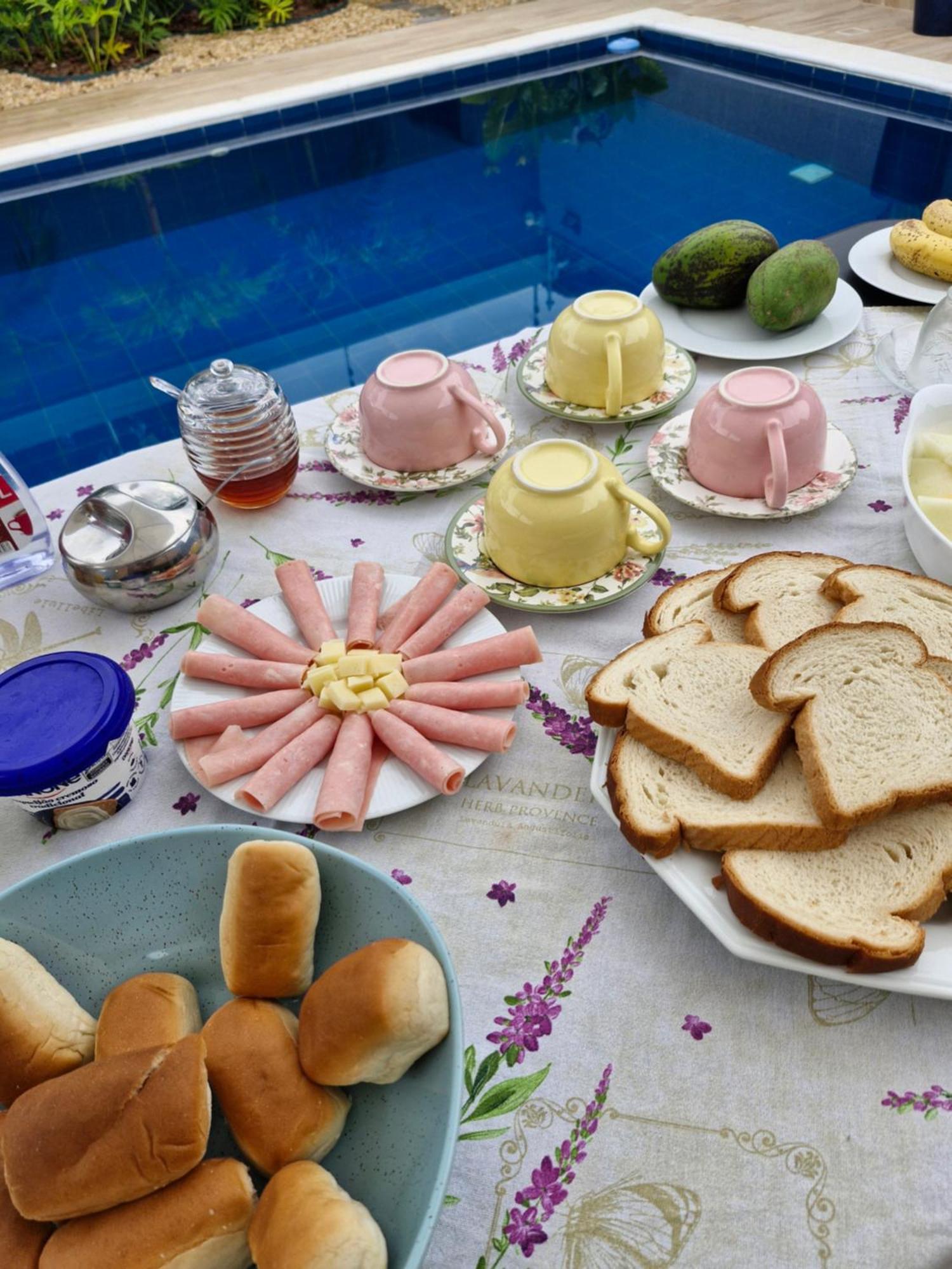 Suite Em Casa Familiar Da Mirian Niterói Exteriör bild